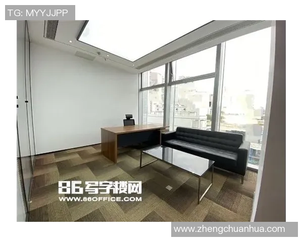 自粘足球明星壁画打造个性化家居空间的完美选择